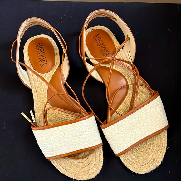 Michael Kors Sandal Flat Natural Canvas with Ankle Wrap - Picture 1 of 4